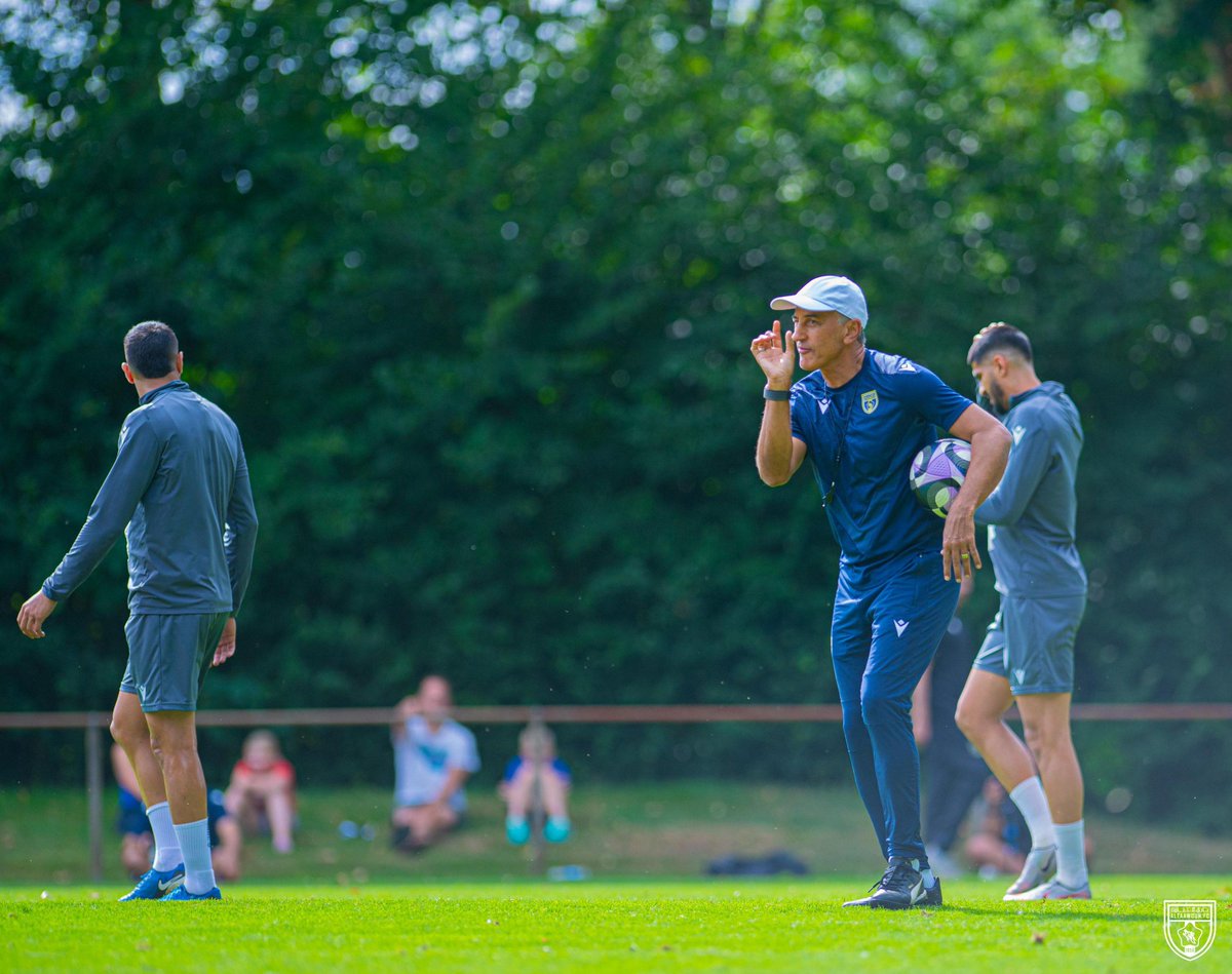 Péricles Chamusca (بيركليس شاموسكا) tweet media