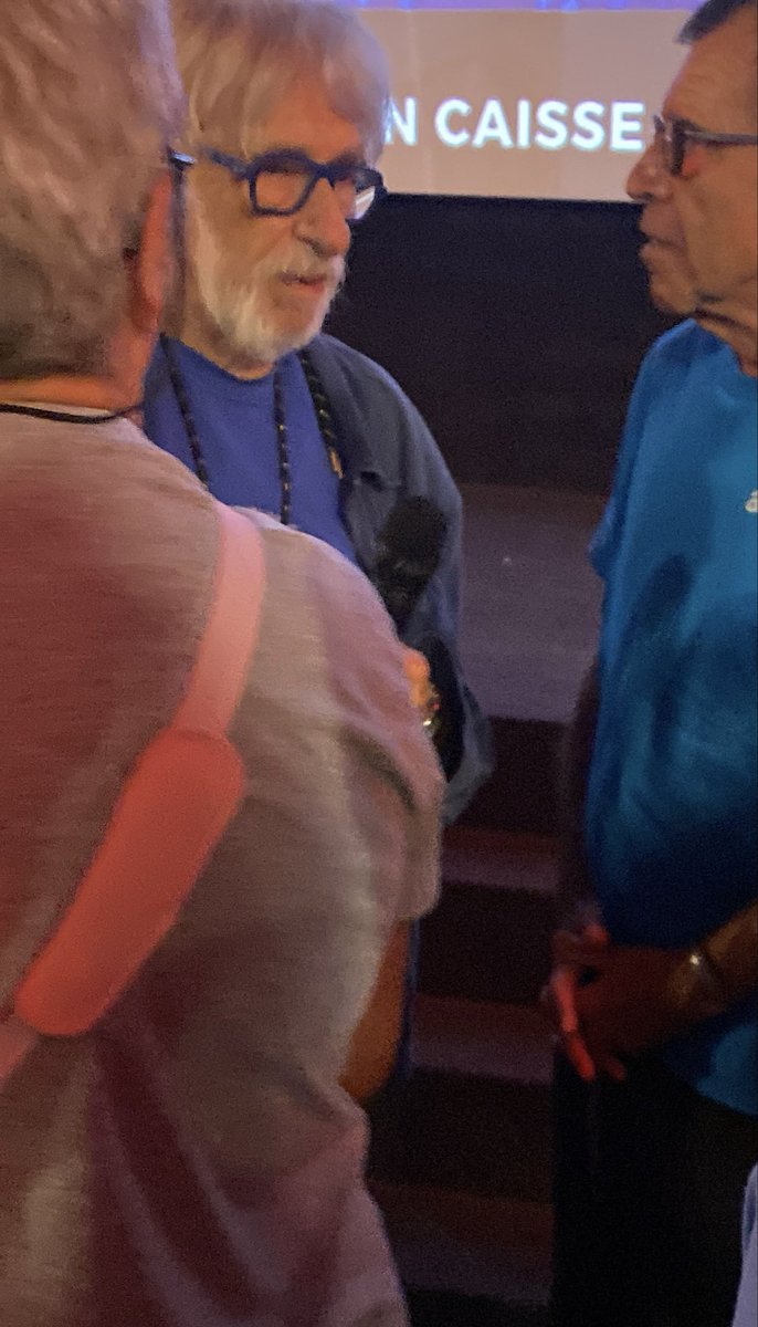 Went to see the preview of Pierre Richard’s film The Man Who Saw The Bear Which Saw The Man

It was touching, poetic, sweet, with a gentle punch humor &amp; beautiful scenery - everything that the French cinema used to represent

Personal bonus: he conceived the plot in Siberia❤️😭