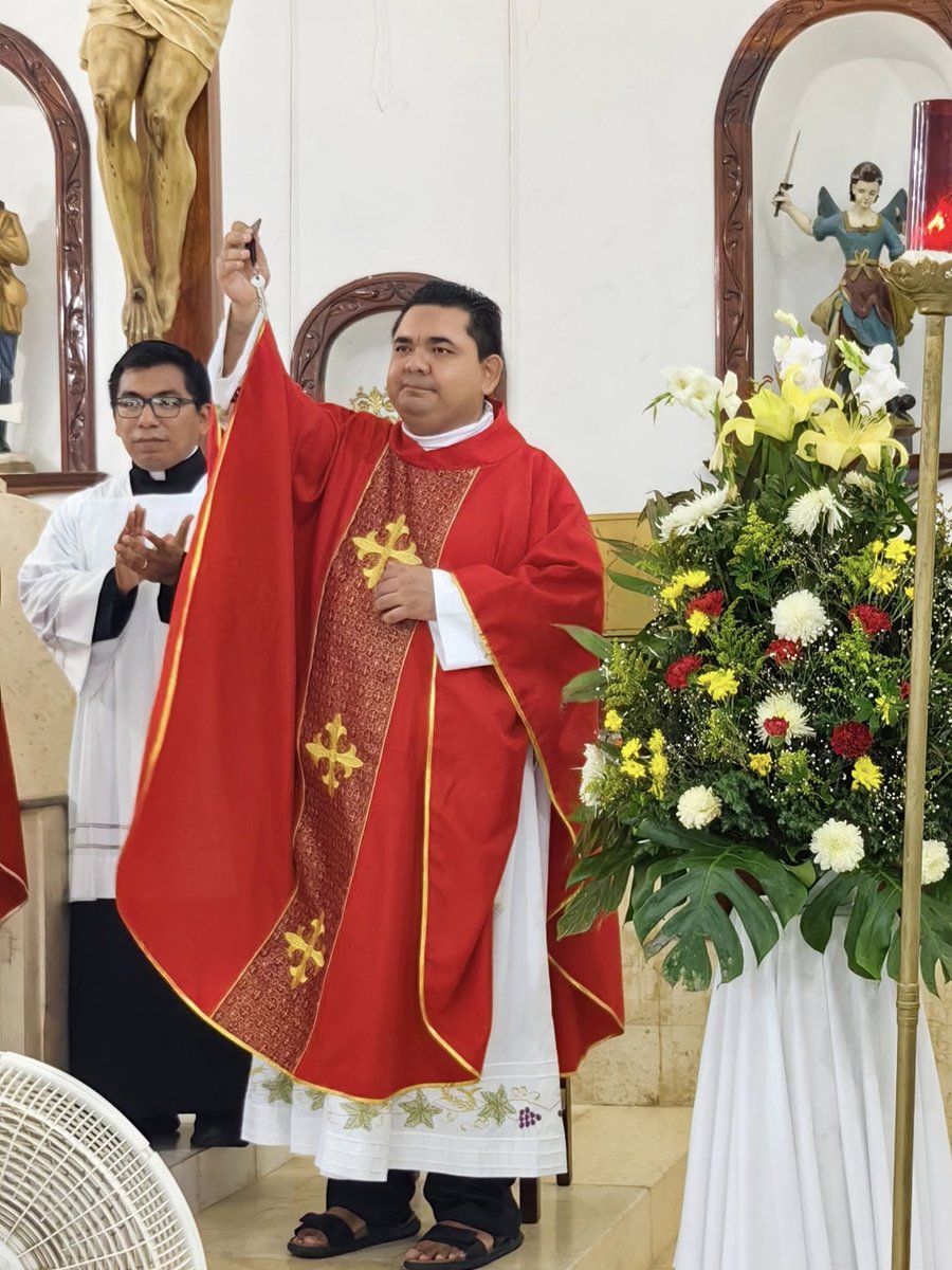 KofC17543's tweet image. La parroquia de Nuestra Señora de la Candelaria y San Isidro Labrador, Chikindzonot, Yucatán, dio la bienvenida al nuevo párroco, P. David Alfonso Tejero Vega. La Ceremonia fue presidida por Mons. Mario Medina Balam, Obispo Auxiliar de Yucatán. Ago, 25, 2025.