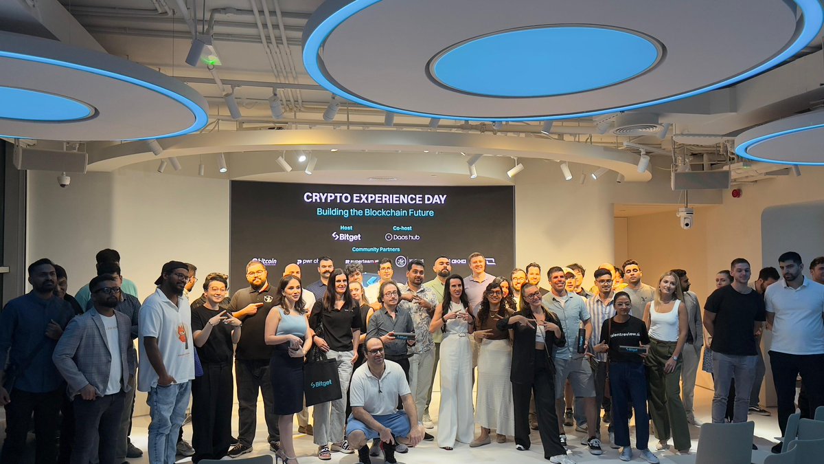 Emperor Coin (@emperor_coinsol) on Twitter photo The Emperor team had an incredible time at Crypto Experience Day Dubai (Aug 26th 2025) ⚡️
We received great support from Bitget’s regional head Mr. Aka Leung (<a href="/ALeung023/">Aka Leung</a>) and shared insights on our AI Agent powered by <a href="/Bitcore_AI/">BITCORE</a> another milestone in building the Web3 Empire. The Emperor team had an incredible time at Crypto Experience Day Dubai (Aug 26th 2025) ⚡️
We received great support from Bitget’s regional head Mr. Aka Leung (<a href="/ALeung023/">Aka Leung</a>) and shared insights on our AI Agent powered by <a href="/Bitcore_AI/">BITCORE</a> another milestone in building the Web3 Empire.