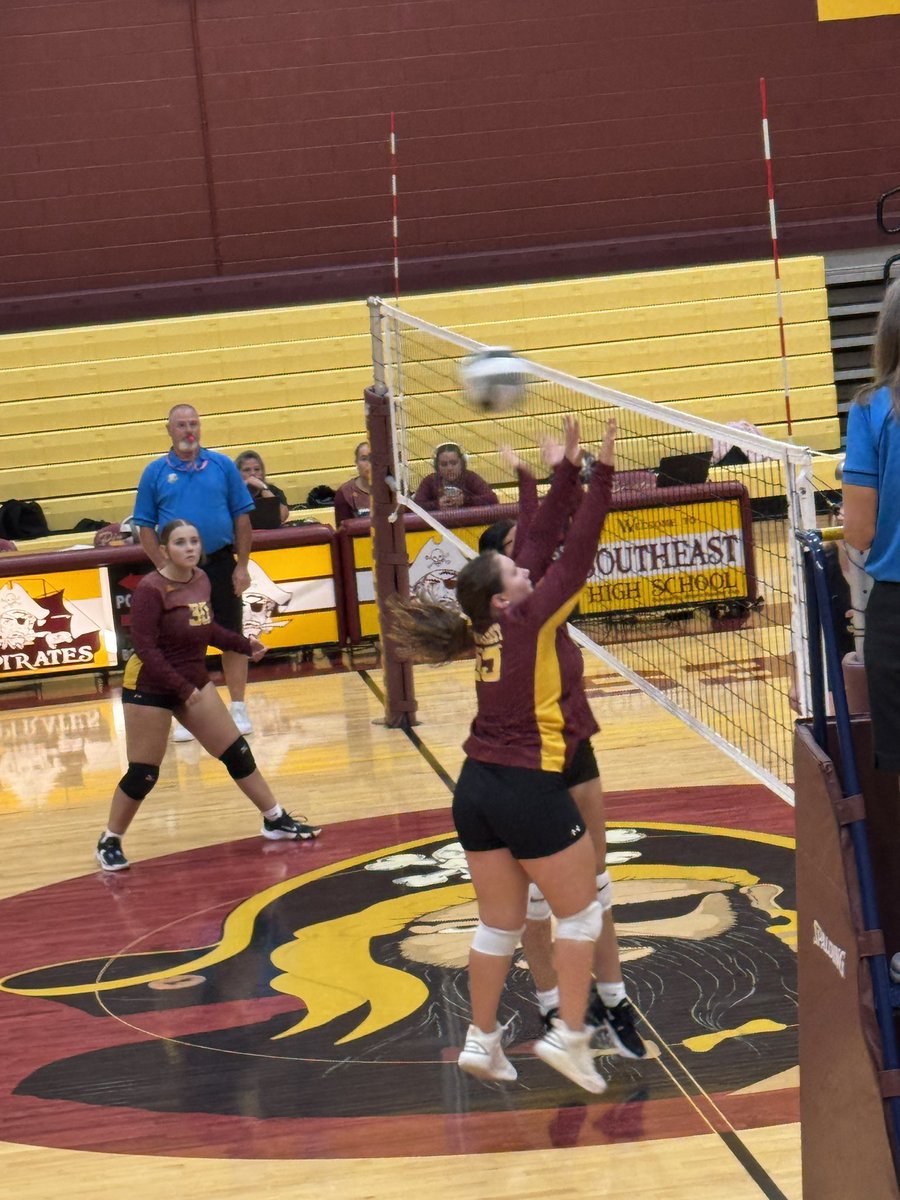 Melissa Dills tweet media