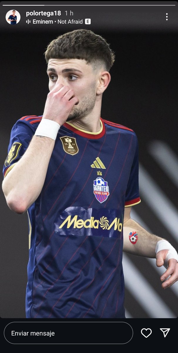 Una polla que lo va a hacer, una polla. No tienes huevos Pol