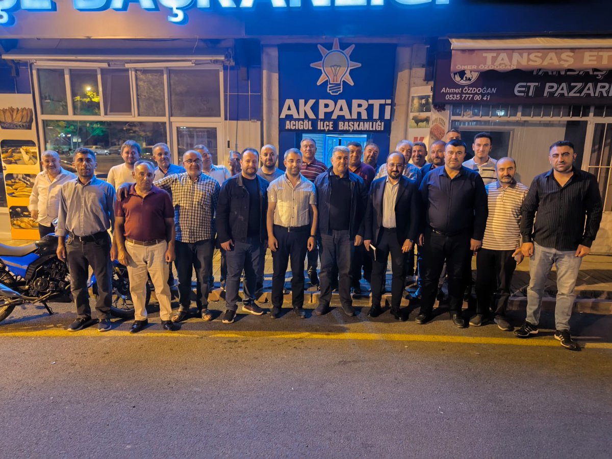 akpartiacigol's tweet photo. 📍 “AK Parti İlçe Teşkilatımız olarak; İl Teşkilat Bşk Mustafa Çiçekli, İl Koord. Emin Fırsatvermez, Karapınar Belediye Bşk Yasin Güneş, belde başkanlarımız ve değerli yönetim kurulumuzla birlikte haftalık olağan toplantımızı gerçekleştirdik.
@av_mfa @mustafacicekli @akyasin_ https://t.co/WUswsc1i2K