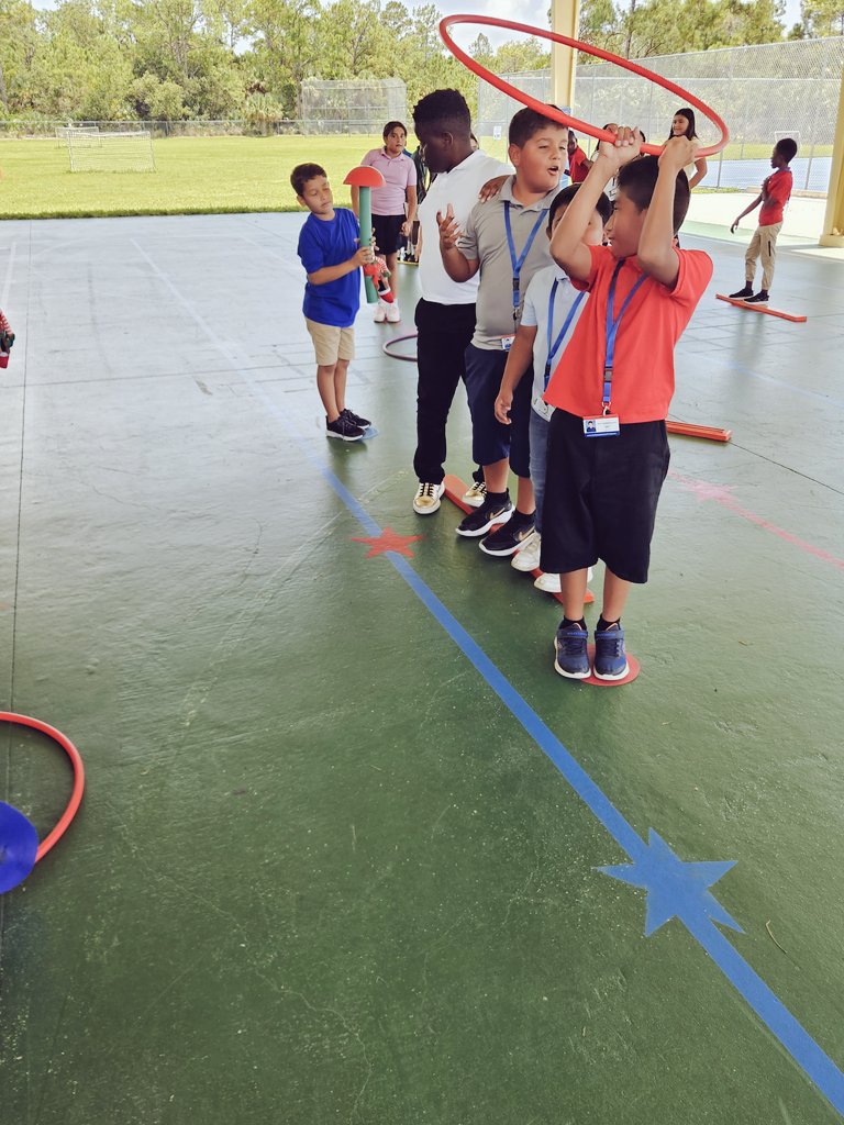 MDE_StarsPE tweet media