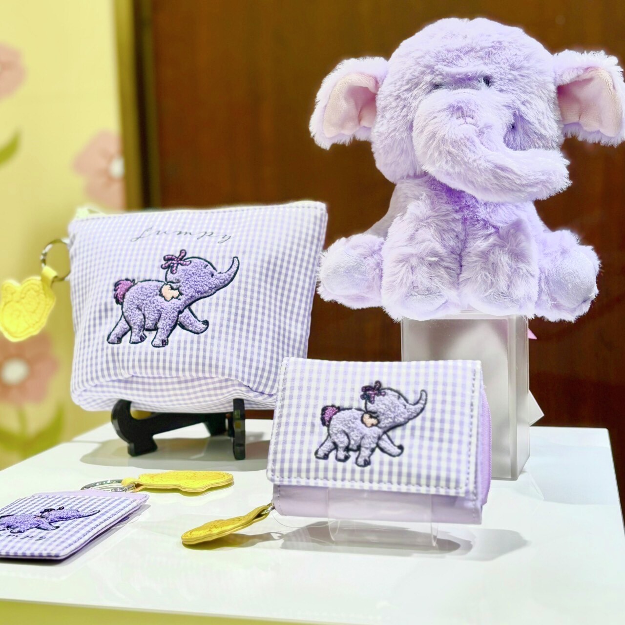 Disney - 【新品未使用✴︎販売終了】Disney レア入手困難 夜空✴︎花火　 毛布　×1 Amazon | 壁紙 のりなし クロス Disney ディズニー JQ3 ∴CC