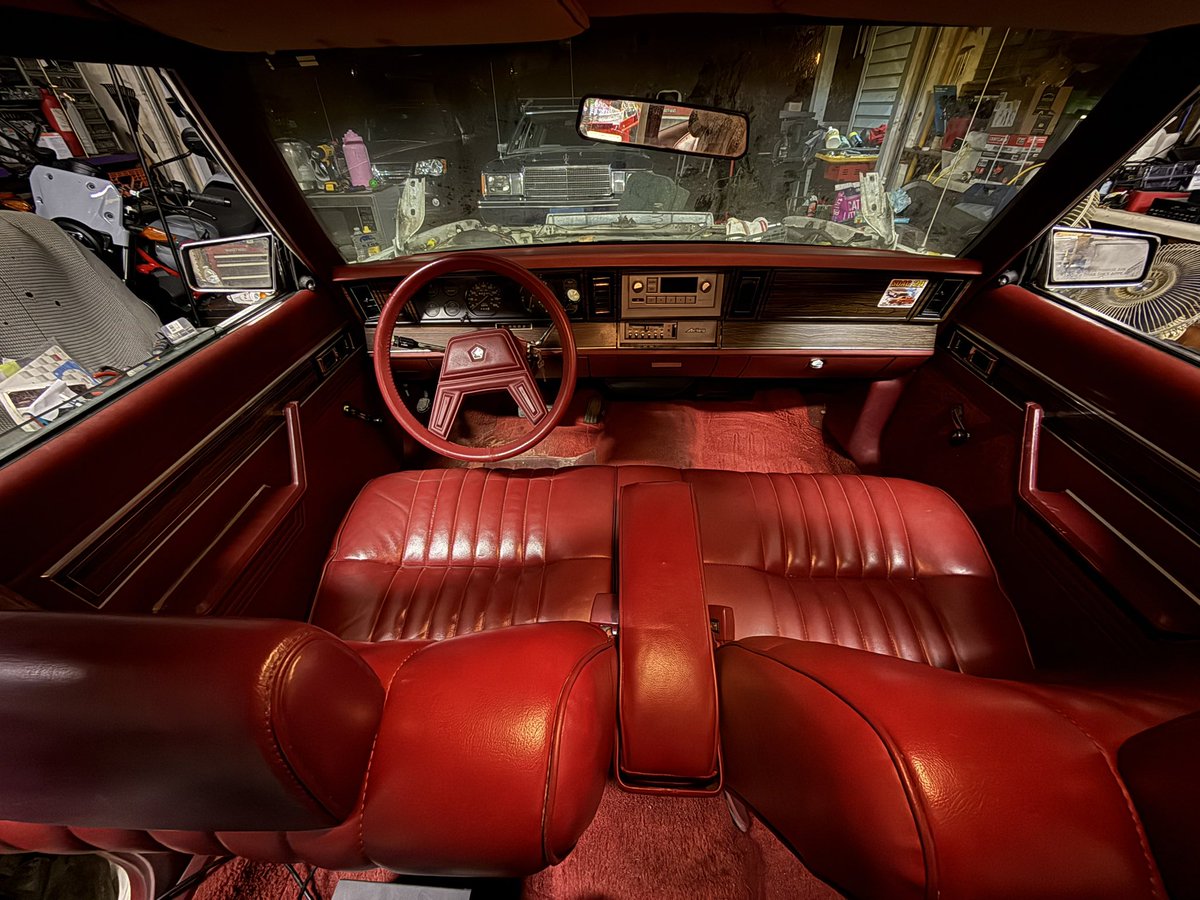 Now this has become a nice place to be. Got it almost fully cleaned interior wise.