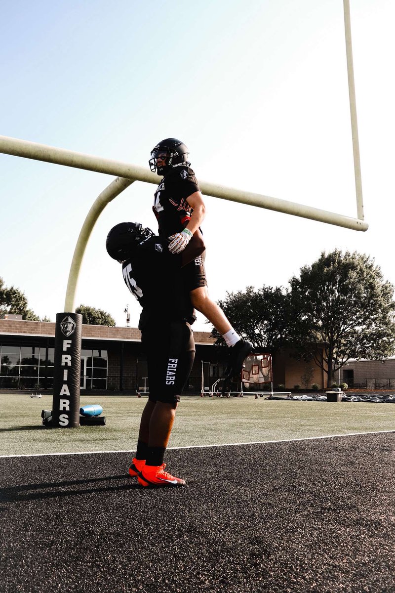 audric_nkwamo70's tweet image. New team same mission‼️@BSublet @BMFMoats @CoachMillerick @BlueChipOL @TXTopTalent @dctf @FriarFootball @TXPrivateFBGuy @TXPSMedia @TeamLSCSN @sixstarfootball @247recruiting @Rivals @Jason_Howell @THEPLATFORMDR @CoachWilliamsII @Marchen44