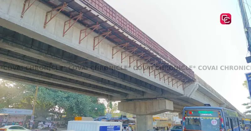 tweetKishorec's tweet photo. Saibaba Colony Flyover's Final Pillar to come up soon.

The construction of the last remaining pillar of the long-awaited Saibaba Colony flyover on Mettupalayam Road is set to commence as the removal of the sewage water that had filled a construction pit for months commenced on Friday.

Highways engineers went ahead with constructing the other 22 pillars and even installed girders, leaving only the disputed pillar pending.

Almost all the pillars and a majority of the girders, deck slabs and numerous other works in the Saibaba Colony flyover project have been completed now. The only pending work was this pillar, which we couldn't proceed with due to the drainage issue. 

We have now started pumping out the sewage water by ourselves, and within two days the pit will be ready for foundation works,"- senior highways Department. 

The 975-metre-long, 16.61-metre-wide flyover, being executed by the National Highways wing of the State Highways Department, stretches from Alagesan Road to the MTP Road Bus Terminus near Eru Company. 

The project is expected to significantly decongest one of the city's busiest corridors. The structure requires 23 pillars and 22 decks, most of which have already been completed.

Source; @IndianExpress 

Pc - @covaichronicle @CovaiMail