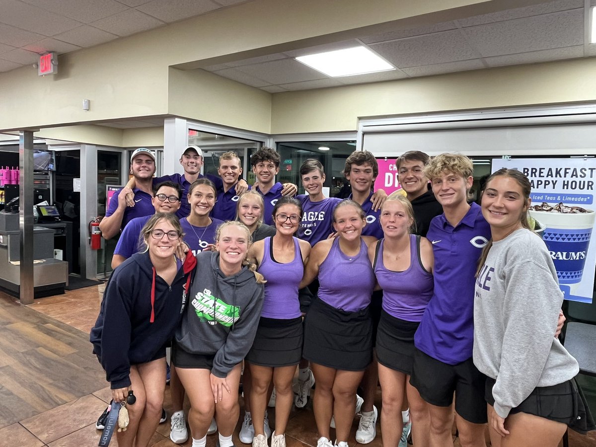 Eagle Tennis (@canyonhstns) on Twitter photo Johnna Finke clinches it for the #3 Eagles as we  defeat #2 Randall 10-9
15-2
5-0
🦅🎾💜 Johnna Finke clinches it for the #3 Eagles as we  defeat #2 Randall 10-9
15-2
5-0
🦅🎾💜
