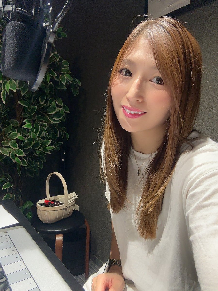 青野 未来 (@miku_aono) on Twitter photo こんにちは!
今日は #発するFM で12時〜ラジオ生放送の日です📻✨
本日募集しているメッセージテーマは
「好きな“夏の果物”とその食べ方」です😋
メッセージ・曲のリクエストお待ちしております☺️
💌 info@fm840.com こんにちは!
今日は #発するFM で12時〜ラジオ生放送の日です📻✨
本日募集しているメッセージテーマは
「好きな“夏の果物”とその食べ方」です😋
メッセージ・曲のリクエストお待ちしております☺️
💌 info@fm840.com