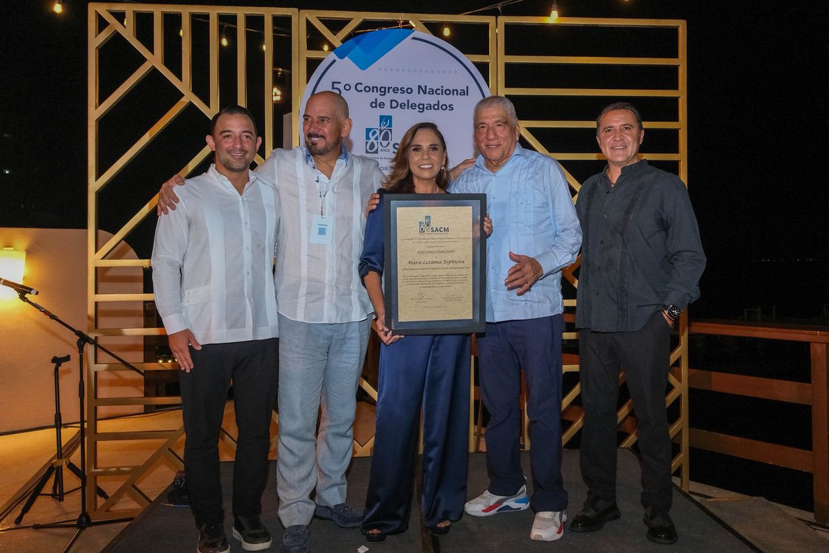 MaraLezama's tweet image. Con gran honor recibimos en Quintana Roo el 5º Congreso Nacional de la Sociedad de Autores y Compositores de México. Mujeres y hombres con desbordante talento, autores de aquellas letras que han acompañado la música de nuestras vidas y que incluso han trascendido fronteras.…