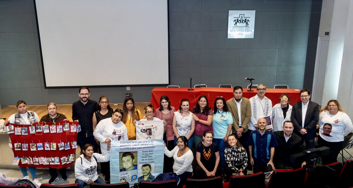 ray_sandoval's tweet image. Y la foto grupal. Histórica || #ReDLab @IberoLeon #30DeAgosto