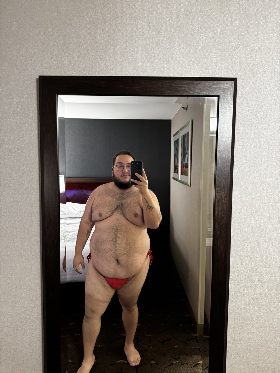 chub4chasers97's tweet photo. a swim thong, but no swimming pool 🥲

#gaychub #chub4chub #chub4chaser #chaser4chub #gaybear https://t.co/MaiD5CPMFM