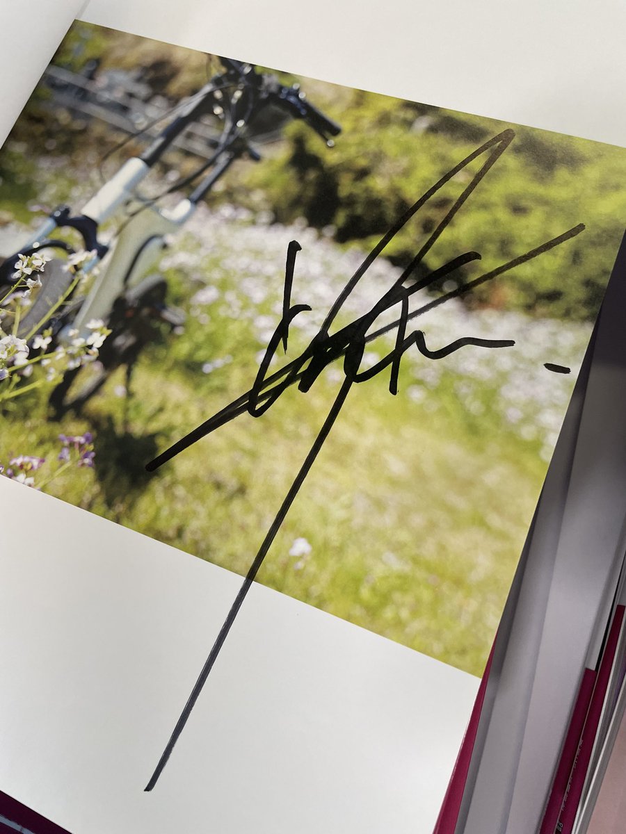 谷山紀章50歳記念写真集 KRONICLE」好評発売中】セブンネット