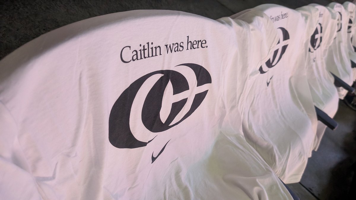 mdhuber2's tweet photo. Let's go @IndianaFever!

#CaitlynWasHere https://t.co/LPD6UVfRVZ