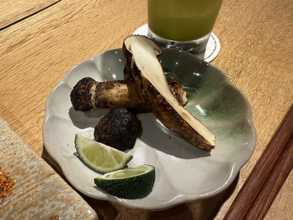 昨晩は経営者による𝕏実名推進協議会(仮)

ひと足早く美味しい松茸をいただいた✨

<a href="/saitonobukatsu/">齋藤信勝|REISM代表</a> 
<a href="/hiu4f/">松本友樹@グッドライフ代表</a>