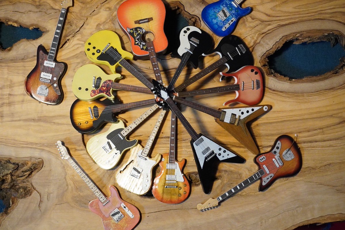 おはようございます

今夜22:00頃プレゼント企画発表しますのでお見逃しなく！