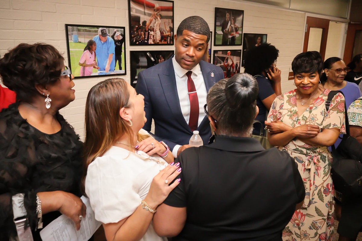 Dr. Darryl J. Henson tweet media