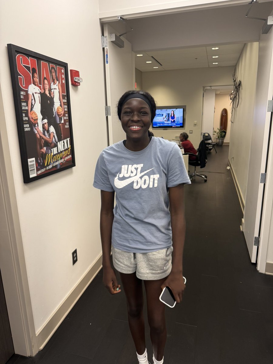 Young Gotti!! Agot pulled up at the office to show the coaches love. Anytime a freshman comes by with a smile and comes to steal some candy, it’s a good day. 
The Canadian been getting active in all her workouts! Gotti with a shotti! <a href="/GamecockWBB/">South Carolina Women's Basketball</a>