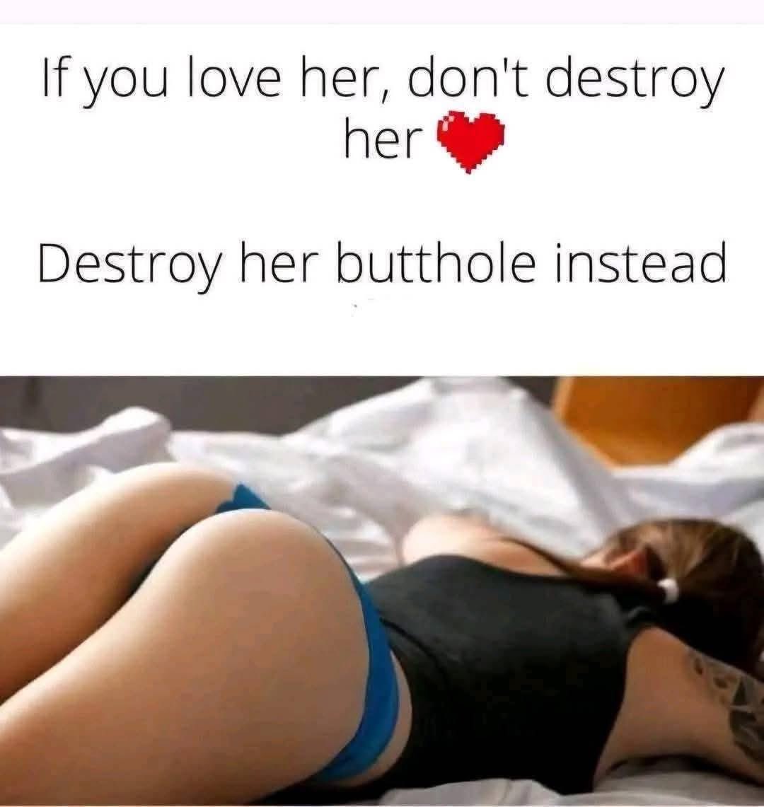 LoveTherapis1's tweet image. Only my heart that is destroyed instead, 💔 that’s why I prefer an older man ❤️