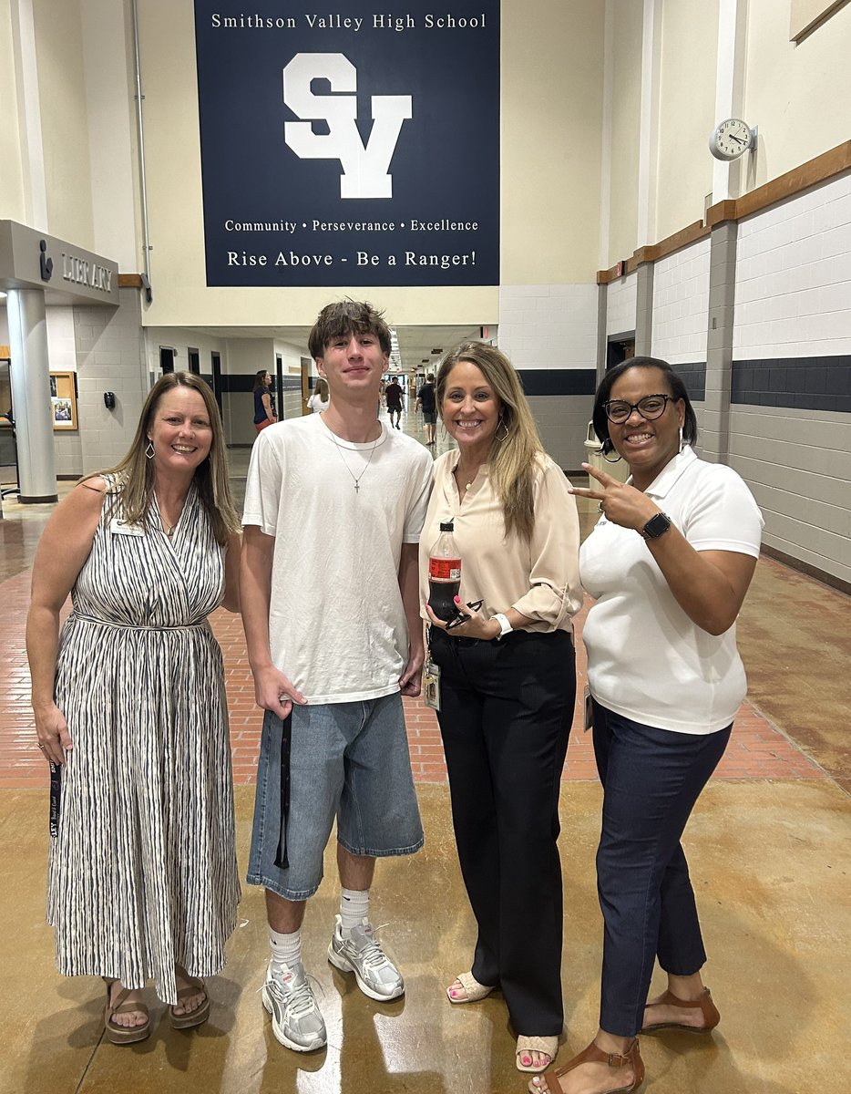 CounselingSvhs's tweet photo. SV Counselors Welcoming Students and Parents to Open House https://t.co/OMBSZpuPQx