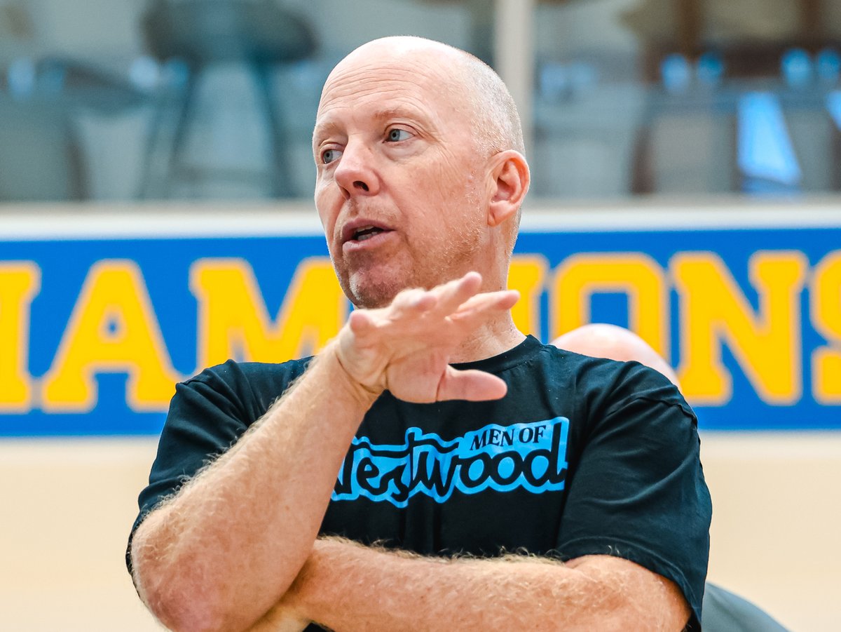 UCLA Men’s Basketball (@uclambb) on Twitter photo 𝐂𝐨𝐦𝐢𝐧𝐠 𝐮𝐩 ... 📻⏳
Just after 5:20 p.m. (PT) this afternoon, tune to <a href="/AM570LASports/">AM 570 LA Sports</a> as Coach Cronin checks in with <a href="/PetrosAndMoney/">PetrosAndMoneyShow</a>.
#GoBruins 𝐂𝐨𝐦𝐢𝐧𝐠 𝐮𝐩 ... 📻⏳
Just after 5:20 p.m. (PT) this afternoon, tune to <a href="/AM570LASports/">AM 570 LA Sports</a> as Coach Cronin checks in with <a href="/PetrosAndMoney/">PetrosAndMoneyShow</a>.
#GoBruins