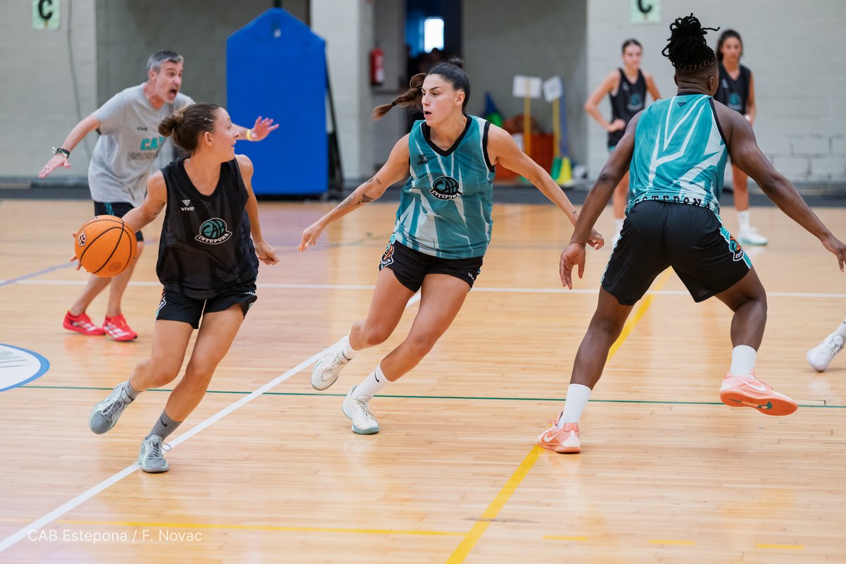 Elige a tu pasadora favorita

Más clase que en una universidad 🧐

<a href="/marina12gea/">Marina Gea</a> <a href="/MeliGretter11/">Melisa Gretter</a> <a href="/AlmaBourgarel/">Alma Bourgarel</a> <a href="/MartaOrtega_4/">Marta Ortega</a>