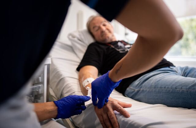 #Resist #CombatTrumpism #WinTheVote26 #VoteBlue #wtpBLUE WE THE PEOPLE wtp2842
 
Landmark cancer vaccines will be delayed because of RFK Jr. cuts to mRNA vaccine research.
 
Moderna and Merck are on the cusp of a major life-saving breakthrough -- an mRNA vaccine that will retrain