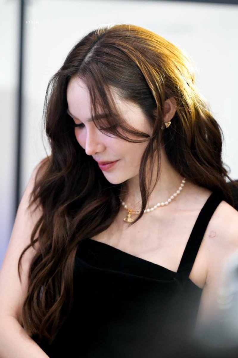 iCj🌻🐰ツsmiley (@chaachaalov) on Twitter photo May today be kind, joyful, and bring you closer to everything you’re working for. Wishing you a beautiful day, Princess. 🤍🐰🌻✨
FAITH IN CHARLOTTE27
#CharlotteAustin #ชาล็อตออสติน
<a href="/itscharlotty/">Charlotte Austin</a> May today be kind, joyful, and bring you closer to everything you’re working for. Wishing you a beautiful day, Princess. 🤍🐰🌻✨
FAITH IN CHARLOTTE27
#CharlotteAustin #ชาล็อตออสติน
<a href="/itscharlotty/">Charlotte Austin</a>