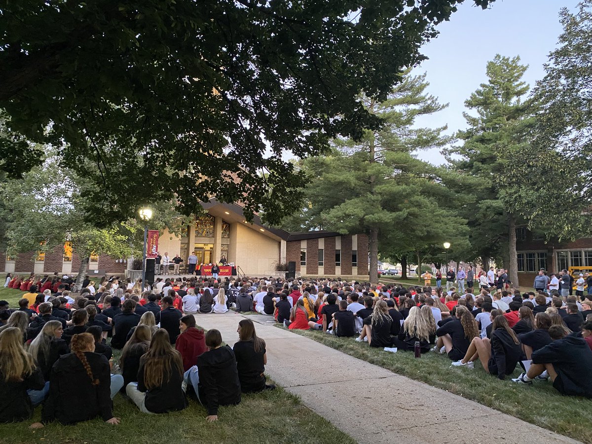 SCStorm_WBB's tweet image. Blessing of the Athletes!! Thank you @StormSports for bringing all the teams and athletes together!!