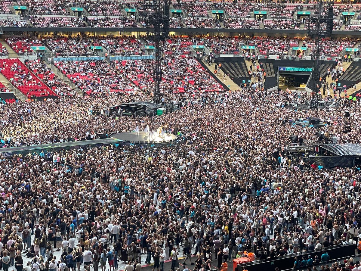 Mary Croos tweet media