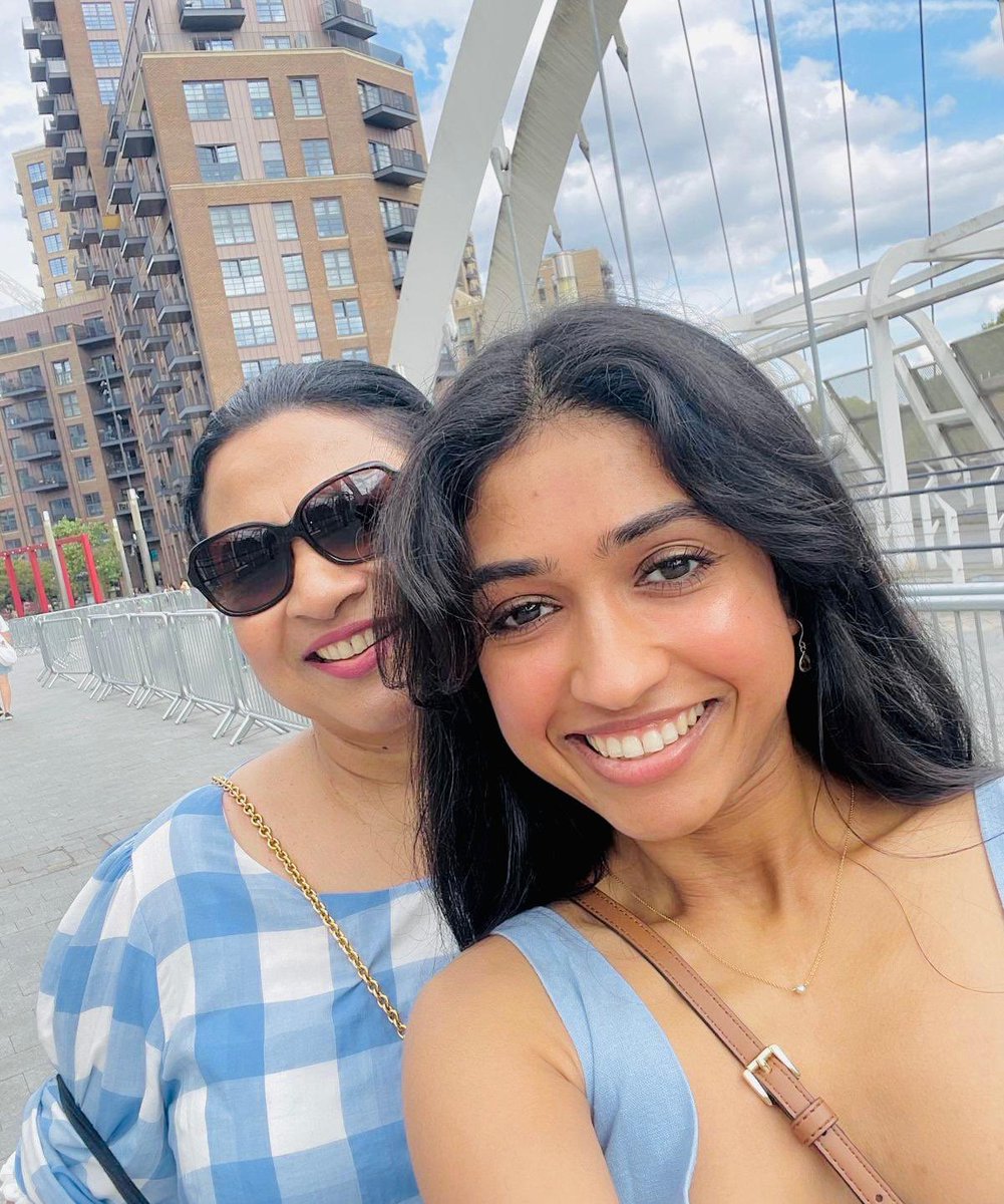 Mary Croos tweet media