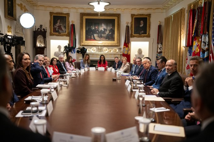 HAPPENING NOW: President Trump holds his 7th Cabinet Meeting at the White House. 🇺🇸