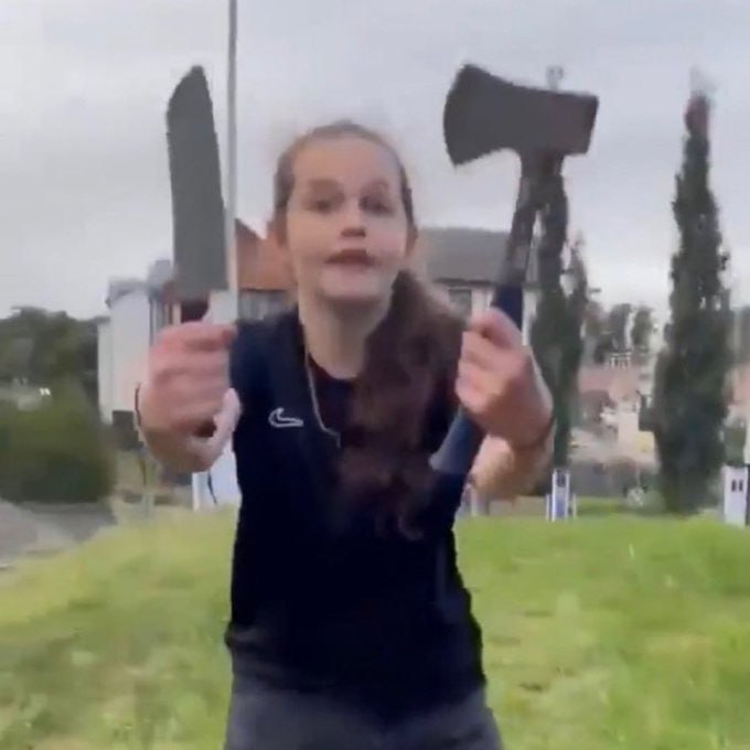 DOGEQEEN's tweet image. Describe this Girl in ONE or TWO Words!