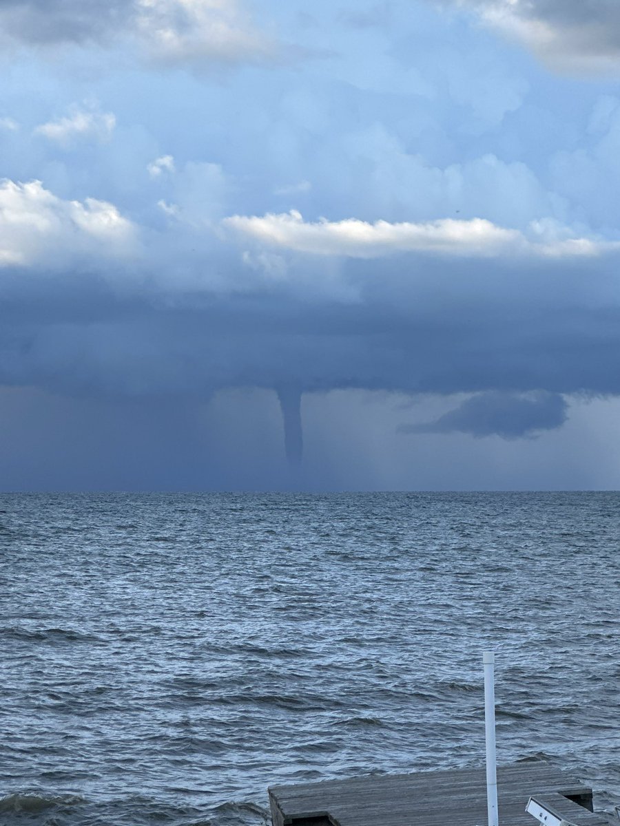 Scott Steiger (@steigerscott) on Twitter photo Large waterspout north of Hilton taken by my niece, Olivia Hoffman, minutes ago! #NYwx <a href="/NWSBUFFALO/">NWS Buffalo</a> Large waterspout north of Hilton taken by my niece, Olivia Hoffman, minutes ago! #NYwx <a href="/NWSBUFFALO/">NWS Buffalo</a>