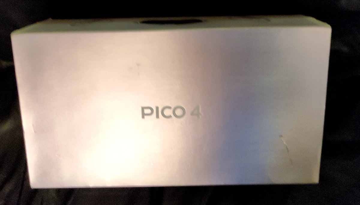 PARALLAX-SHIFT tweet media