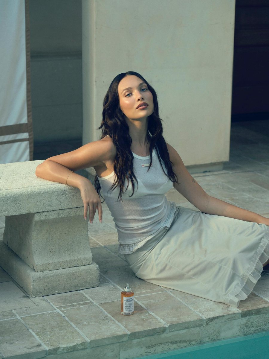TeamMaddieMx_'s tweet photo. #PHOTOS Maddie Ziegler - Cibelle Levi photoshoot August 2025! https://t.co/f9fyF9GXxN