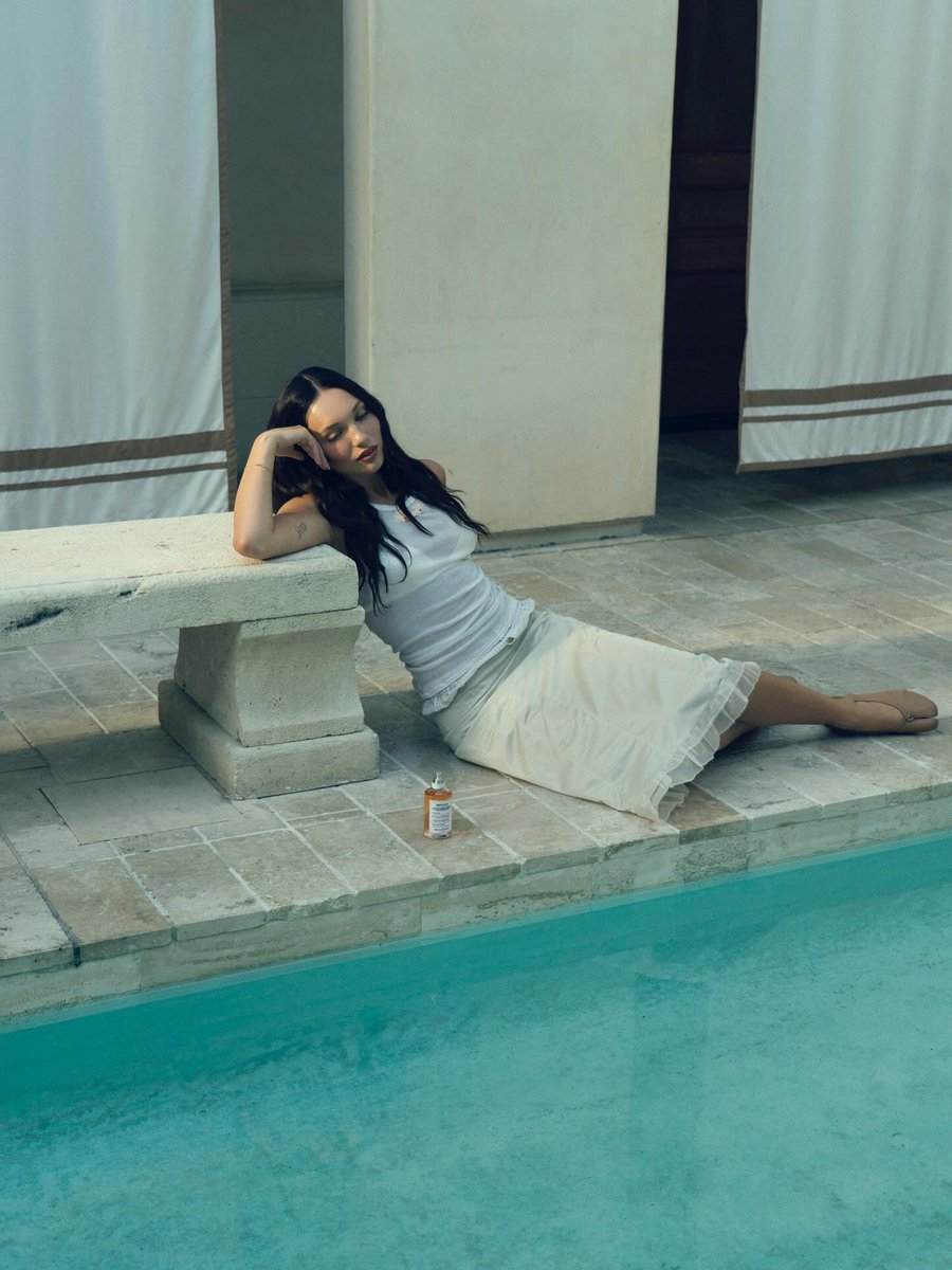 TeamMaddieMx_'s tweet photo. #PHOTOS Maddie Ziegler - Cibelle Levi photoshoot August 2025! https://t.co/f9fyF9GXxN