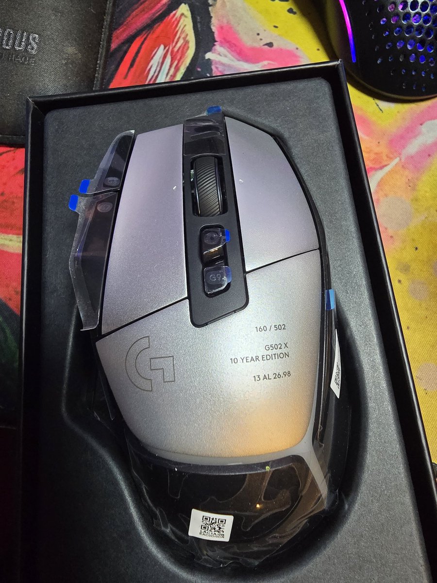 This thing is so beautiful! Thank you <a href="/LogitechG/">Logitech G</a> <a href="/KarimCheese/">LG KarimCheese</a> for letting me be part of this and shout out to the homies <a href="/Ohvolbeatz/">beatz, BA MA PHD. Women Lover</a> <a href="/yeaitstrill/">cam🦭</a> for carrying me to winning such an amazing mouse, its too nice to use!