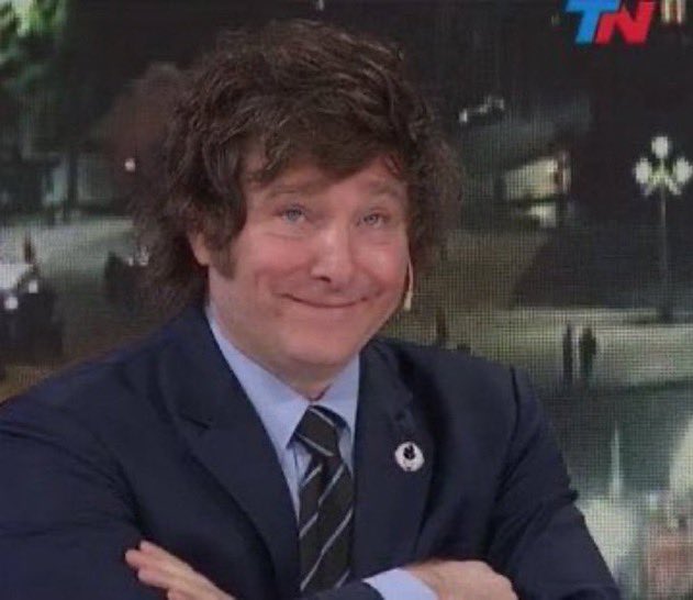Milei: “Yo mediante Twitter tengo diálogo DIRECTO con la gente, y los políticos envidiosos no tienen eso. 

Todos ellos gastaron FORTUNAS en campaña y sin embargo LOS REYES DE LAS REDES SOMOS NOSOTROS”

ABRAZO!