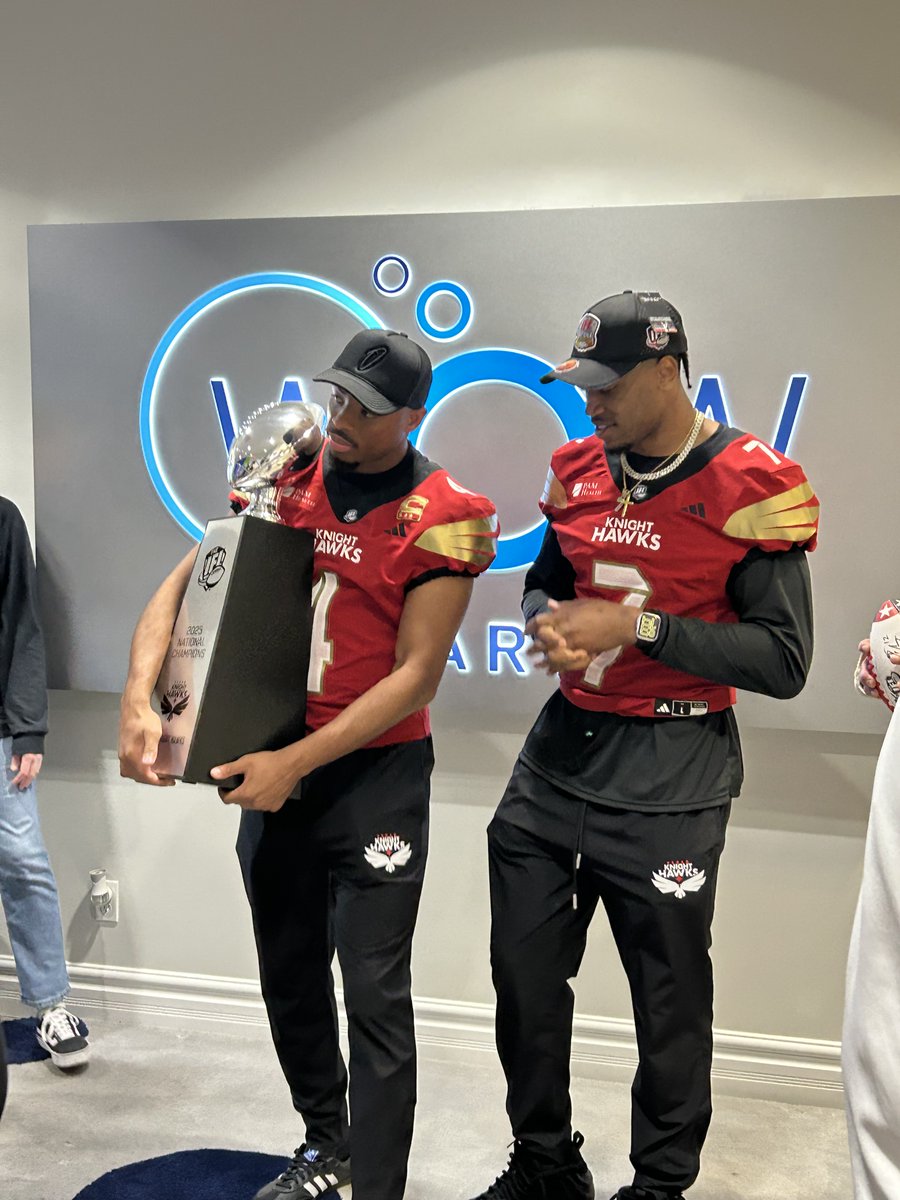 Vegas Knight Hawks tweet media