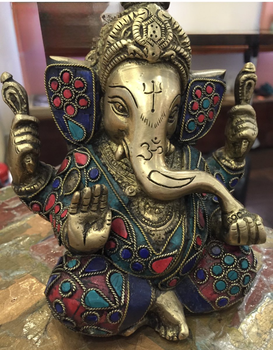 Happy Ganesh Chathurthi everyone 🙏 May Lord Ganesh bless us all with great health, happiness and prosperity .. Ganpati Bappa Morya 🙏 #GanpatiBappa #GaneshChaturthi2025