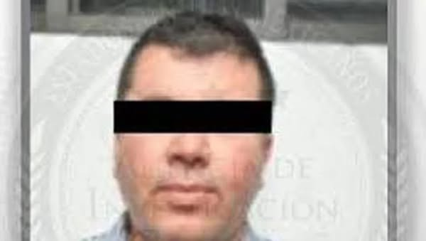 aGnt3Just_GN's tweet photo. 💼⚖️ "El Cuini", cerebro financiero del CJNG, hace su primera aparición ante la jueza Beryl A. Howell en la corte federal de Washington, DC 🇺🇸.
📂 El caso incluye más de 76 mil documentos 📑😮
#CJNG #ElCuini #Narcotráfico #Justicia #EEUU https://t.co/FihRRPEdld