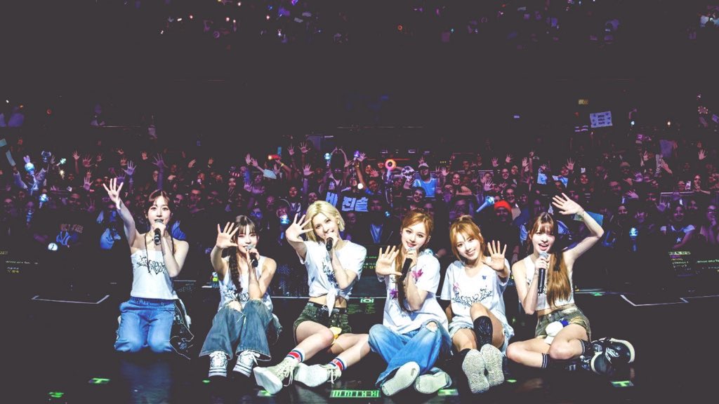 WHO DAT GIRL? ๐๐ฌ๐จ๐ฉ๐ข๐๐จ๐. โ
tweet media