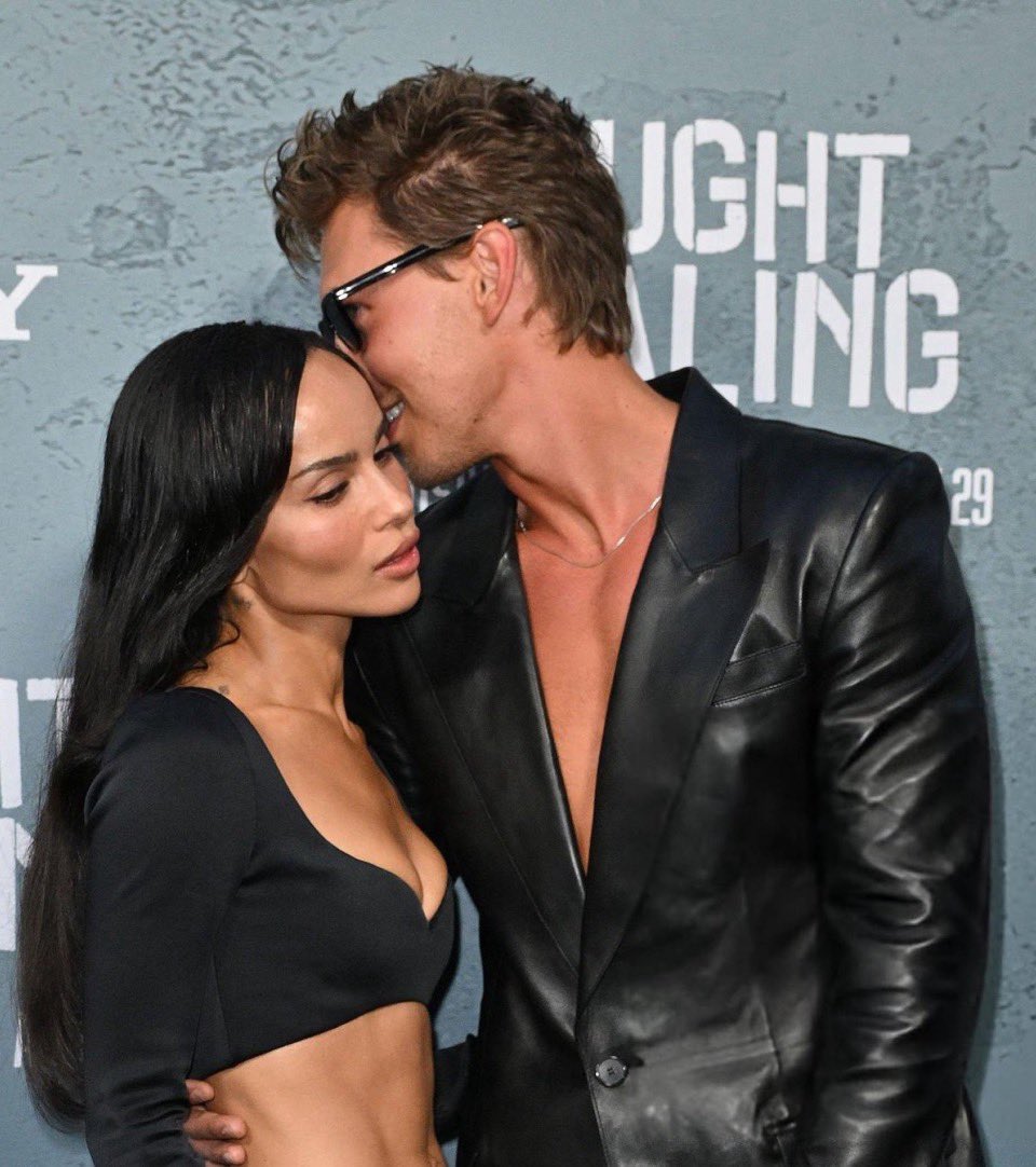 mel 🦋 tweet media