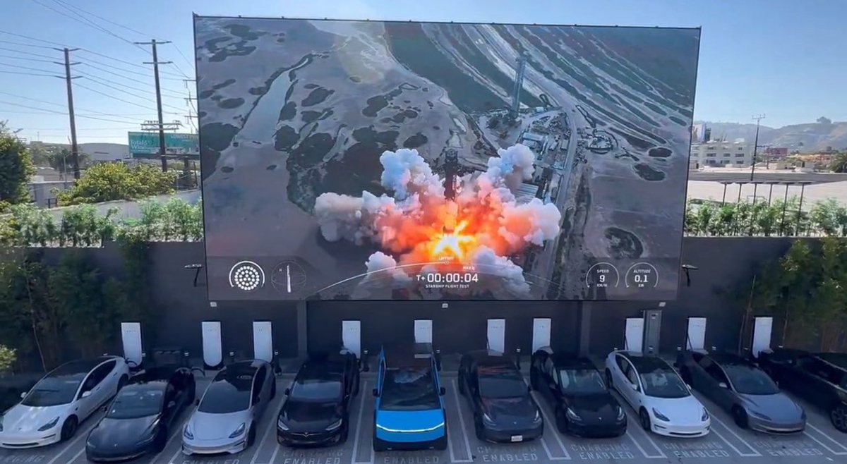 I think someone should frame this.

The first SpaceX launch viewing at the $TSLA diner with Tesla vehicles getting a charge.