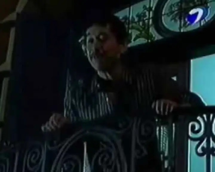 - Yo no quiero asustarle , chamigo , pero creo que el coco esta en su casa .