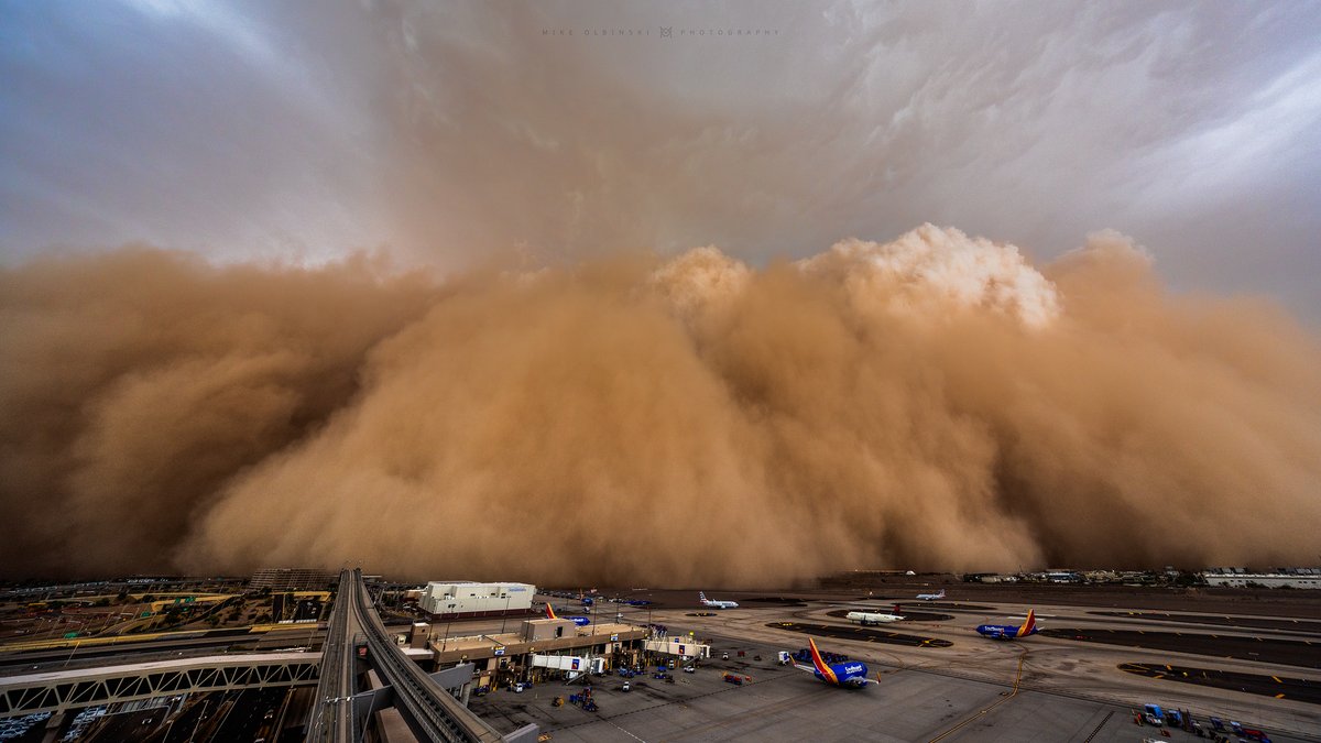 Mike Olbinski (@mikeolbinski) on Twitter photo A monstrosity of a haboob engulfs Phoenix and <a href="/PHXSkyHarbor/">Phoenix Sky Harbor International Airport</a>, along with <a href="/SouthwestAir/">Southwest Airlines</a> and others. An absolute dream image for me...it's like I got a re-do on 2011 and this time knew what I was doing 🤣 #azwx #monsoon #haboob A monstrosity of a haboob engulfs Phoenix and <a href="/PHXSkyHarbor/">Phoenix Sky Harbor International Airport</a>, along with <a href="/SouthwestAir/">Southwest Airlines</a> and others. An absolute dream image for me...it's like I got a re-do on 2011 and this time knew what I was doing 🤣 #azwx #monsoon #haboob