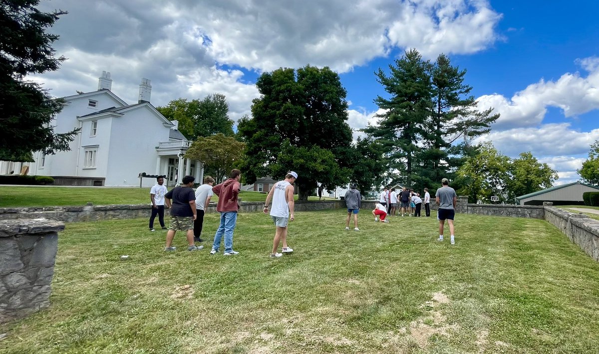 Servant Leadership!

After today’s practice, our players spent their afternoon helping out at the local Goodwill and spreading the joy of football with the children of Sunrise Children’s Home.