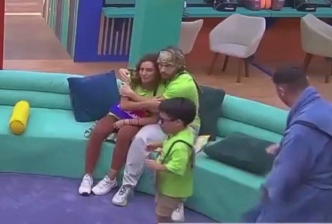 El pensar que a Aldo no le gusta dar cariño y con Mar no hace otra cosa 💔🤍 #LaCasaDeLosFamososMx